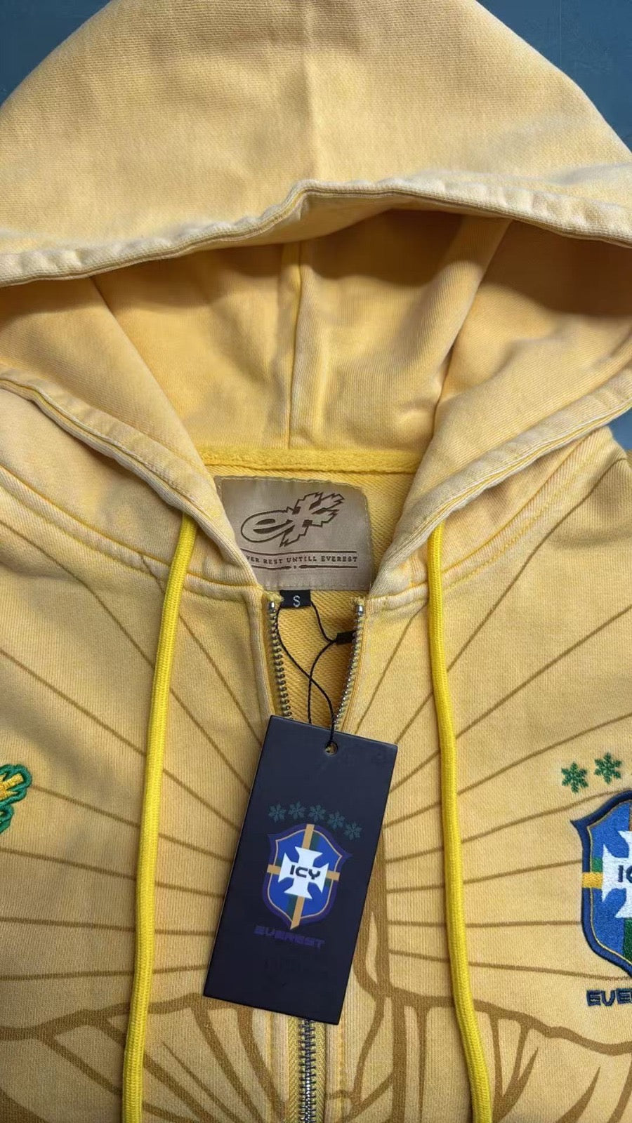 Everest Brazil Kit Zip Up