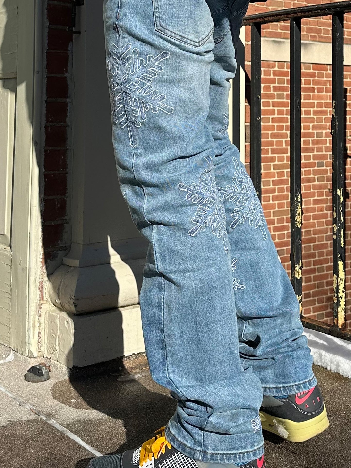 EVEREST STONE WASH SNOWFLAKE DENIM