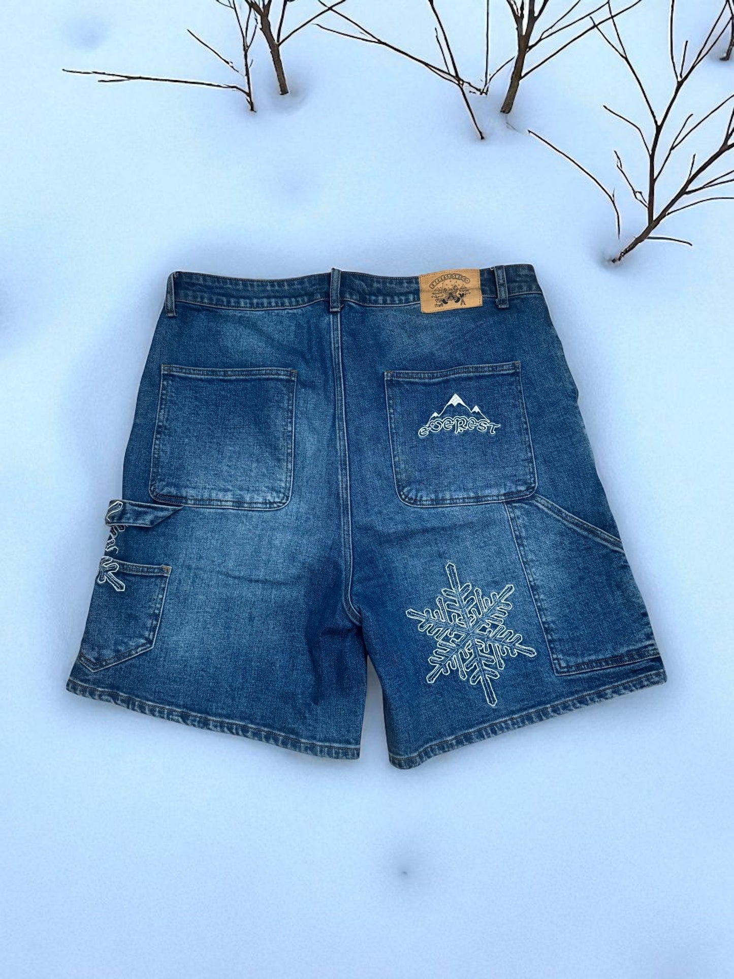 Everest Ski Co Carpenter Jorts ❄️